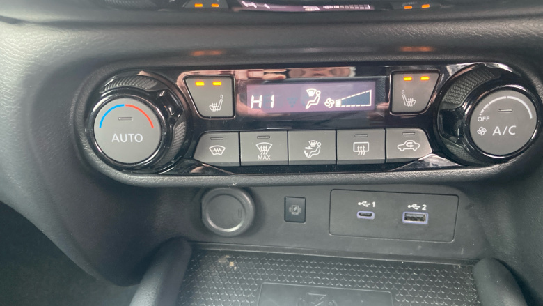 Nissan Juke 1.6 Hybrid Tekna 5dr Auto Hybrid Hatchback